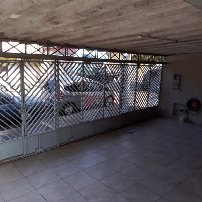 CASA À VENDA NA VILA POPULAR EM VÁRZEA PAULISTA/SP