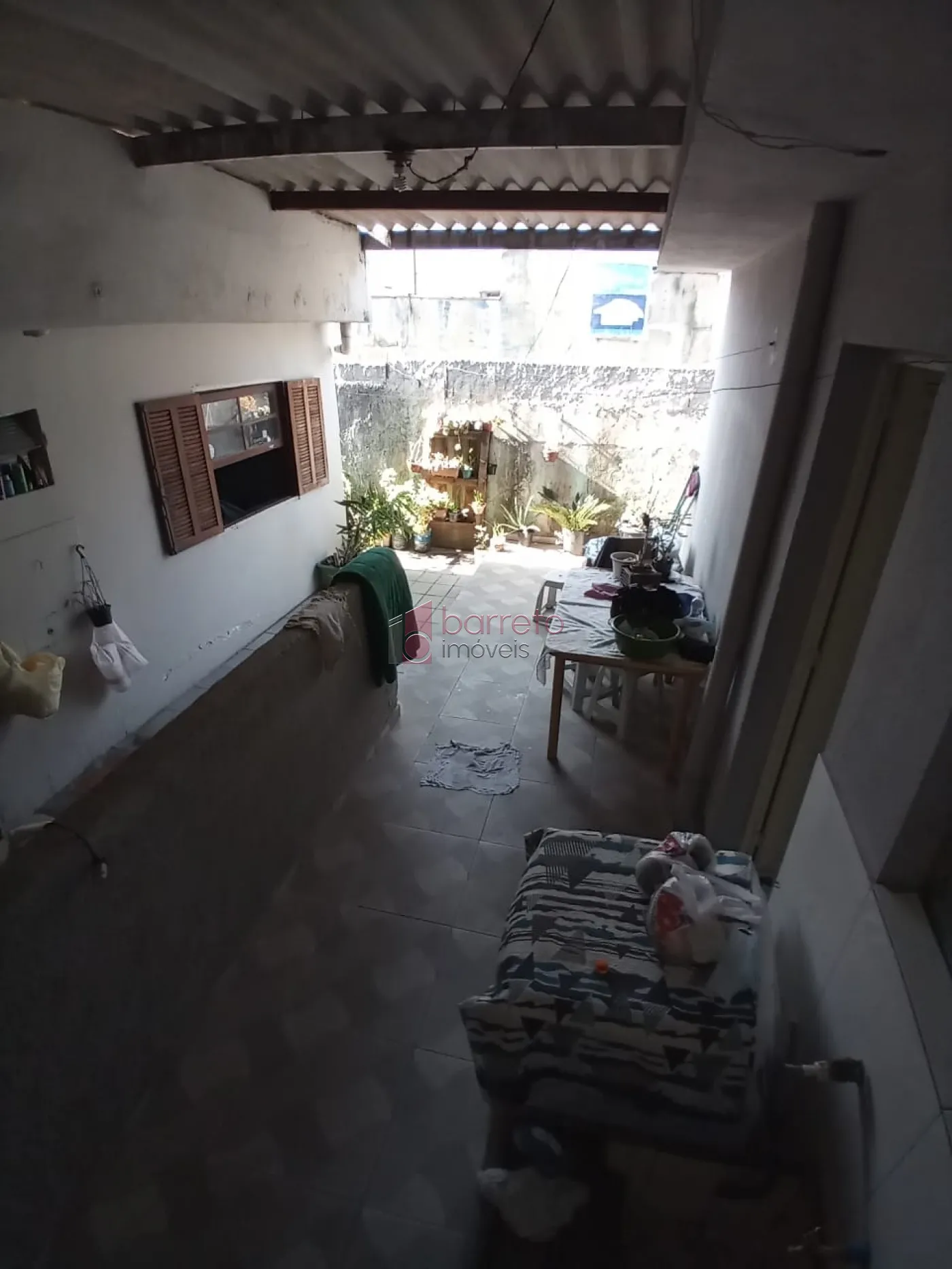 CASA À VENDA NA VILA POPULAR EM VÁRZEA PAULISTA/SP