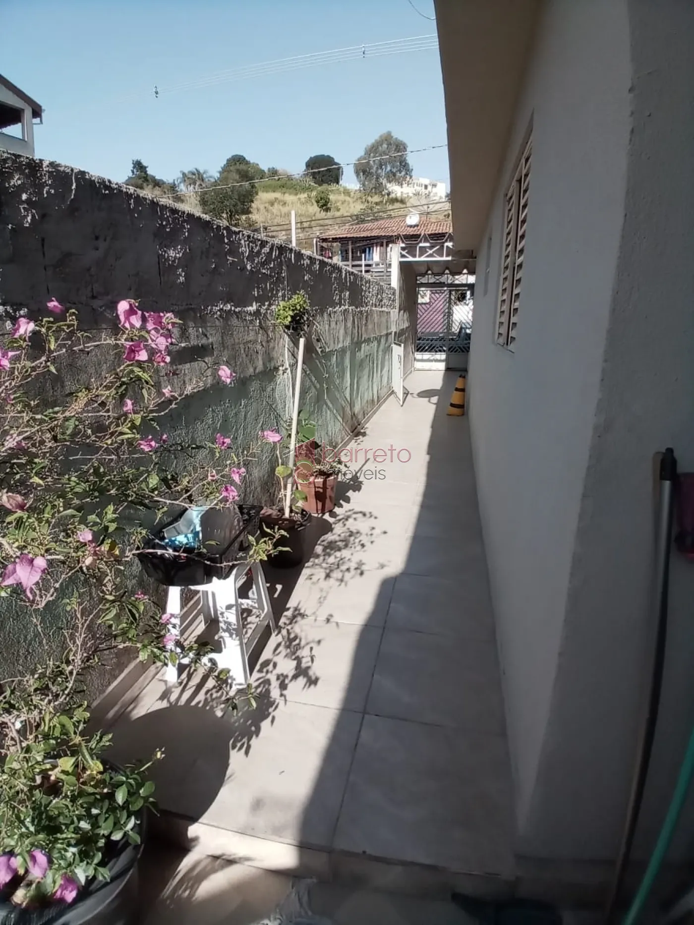 CASA À VENDA NA VILA POPULAR EM VÁRZEA PAULISTA/SP