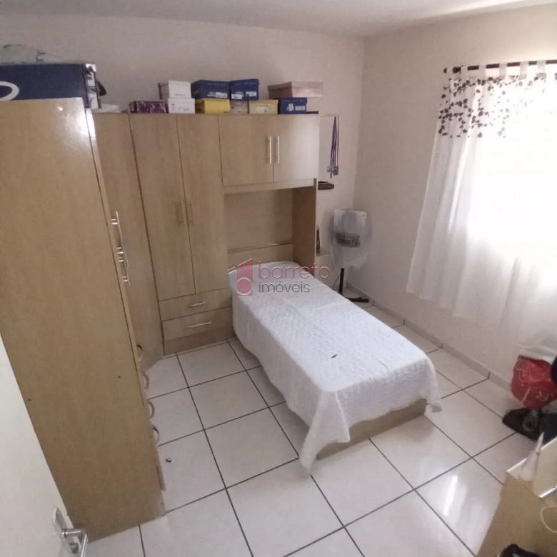 CASA À VENDA NA VILA POPULAR EM VÁRZEA PAULISTA/SP