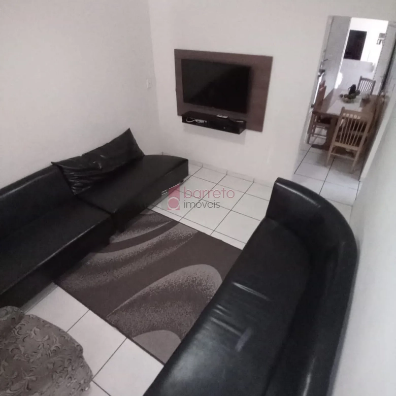 CASA À VENDA NA VILA POPULAR EM VÁRZEA PAULISTA/SP