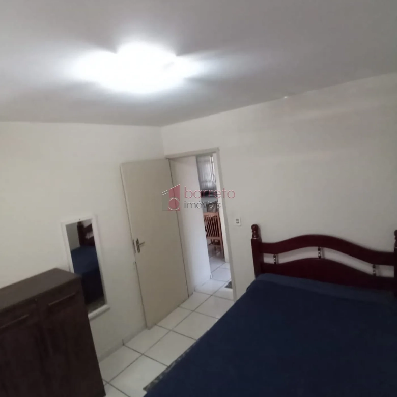 CASA À VENDA NA VILA POPULAR EM VÁRZEA PAULISTA/SP