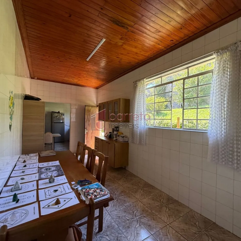 CHÁCARA COM 06 SUÍTES À VENDA NO CONDOMÍNIO PARQUE DA FAZENDA EM ITATIBA/SP