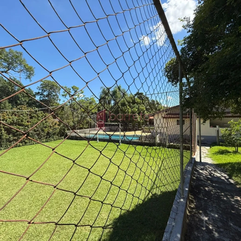 CHÁCARA COM 06 SUÍTES À VENDA NO CONDOMÍNIO PARQUE DA FAZENDA EM ITATIBA/SP