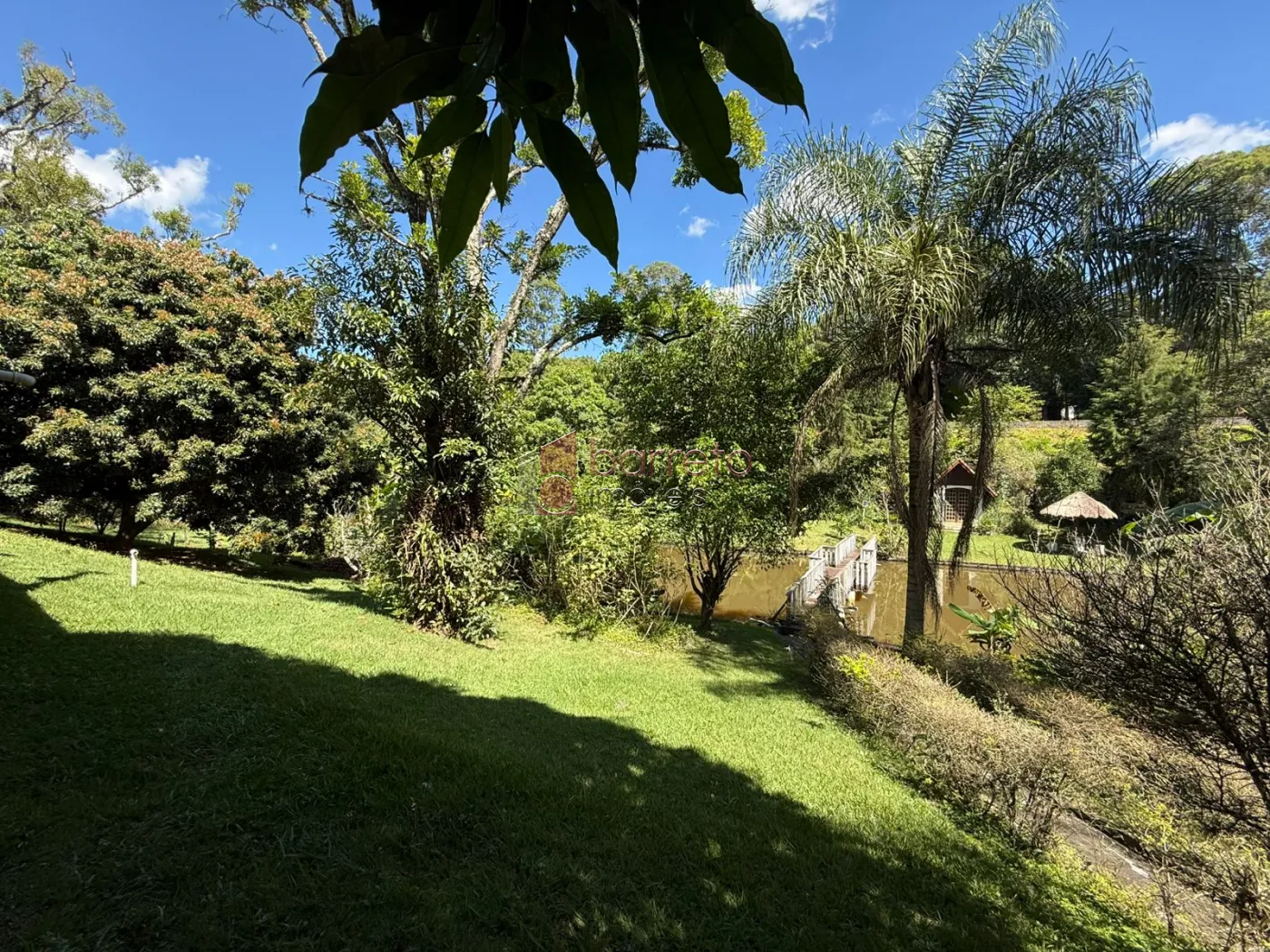 CHÁCARA COM 06 SUÍTES À VENDA NO CONDOMÍNIO PARQUE DA FAZENDA EM ITATIBA/SP