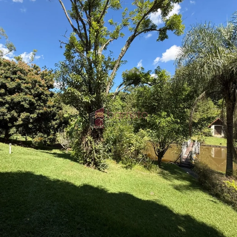 CHÁCARA COM 06 SUÍTES À VENDA NO CONDOMÍNIO PARQUE DA FAZENDA EM ITATIBA/SP