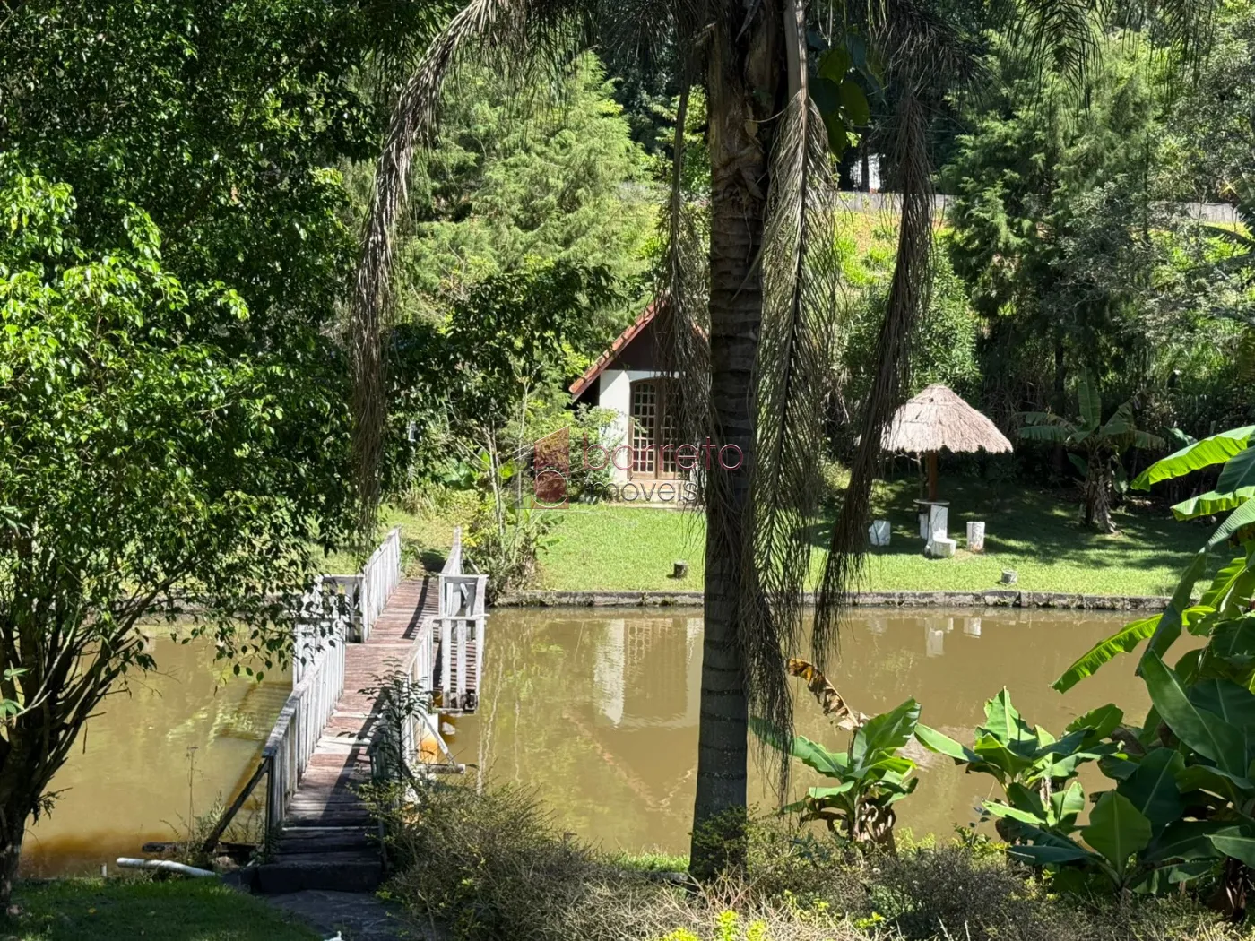 CHÁCARA COM 06 SUÍTES À VENDA NO CONDOMÍNIO PARQUE DA FAZENDA EM ITATIBA/SP