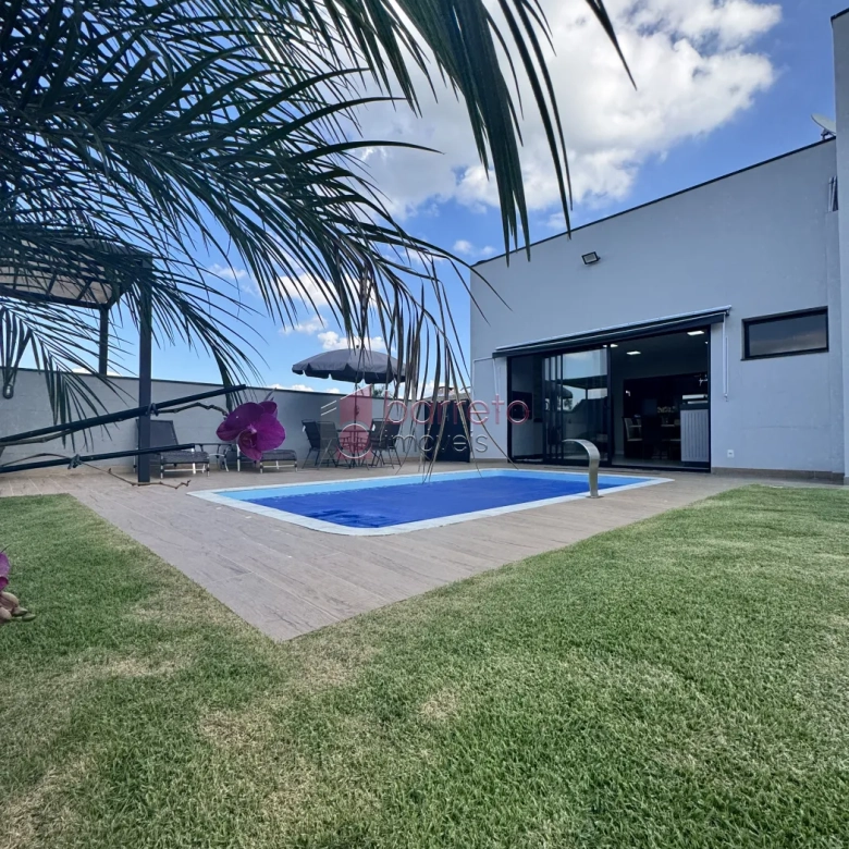 CASA TÉRREA À VENDA – 03 QUARTOS – CONDOMÍNIO ALTO DA BOA VISTA – ITUPEVA/SP
