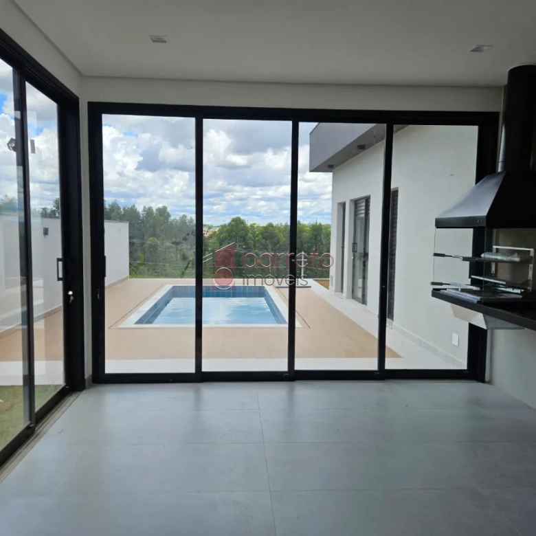 CASA NOVA COM PISCINA À VENDA NO CONDOMÍNIO IBI ARAM II – ITUPEVA/SP