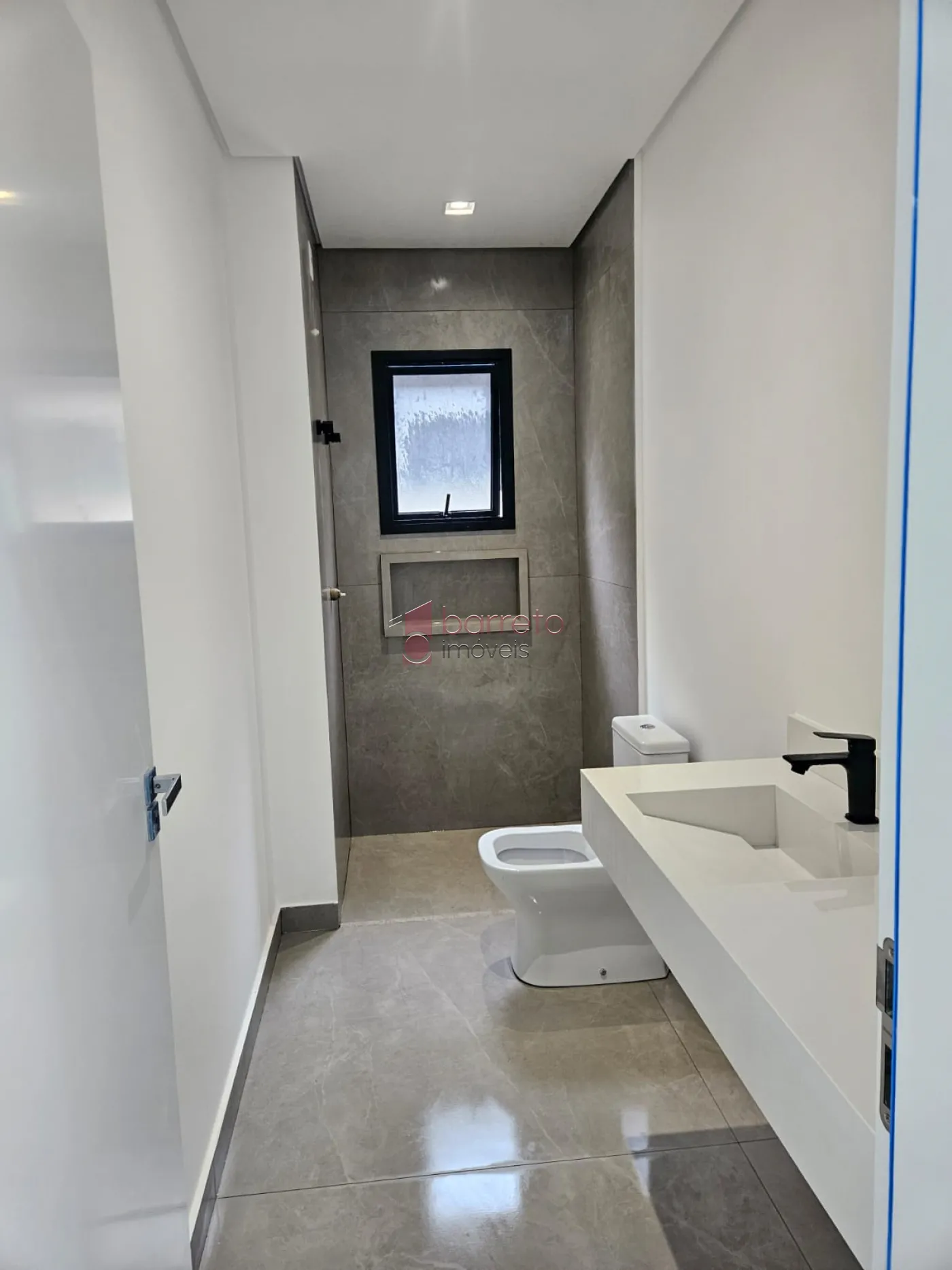 CASA NOVA COM PISCINA À VENDA NO CONDOMÍNIO IBI ARAM II – ITUPEVA/SP