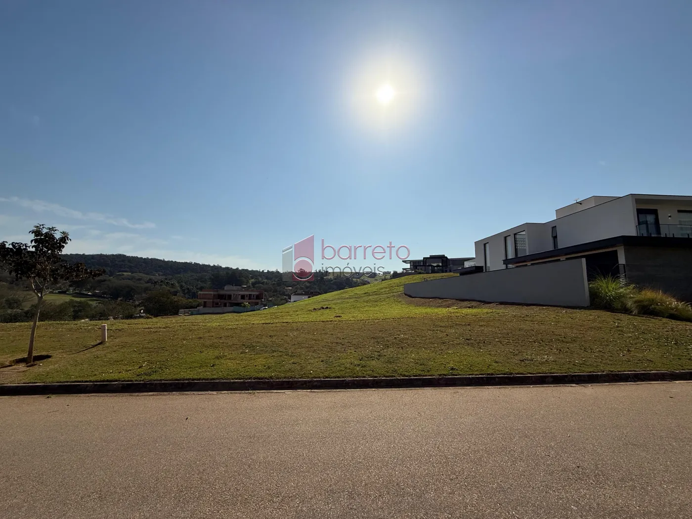 TERRENO PLANO À VENDA NO CONDOMÍNIO FAZENDA SERRA AZUL II EM ITUPEVA/SP