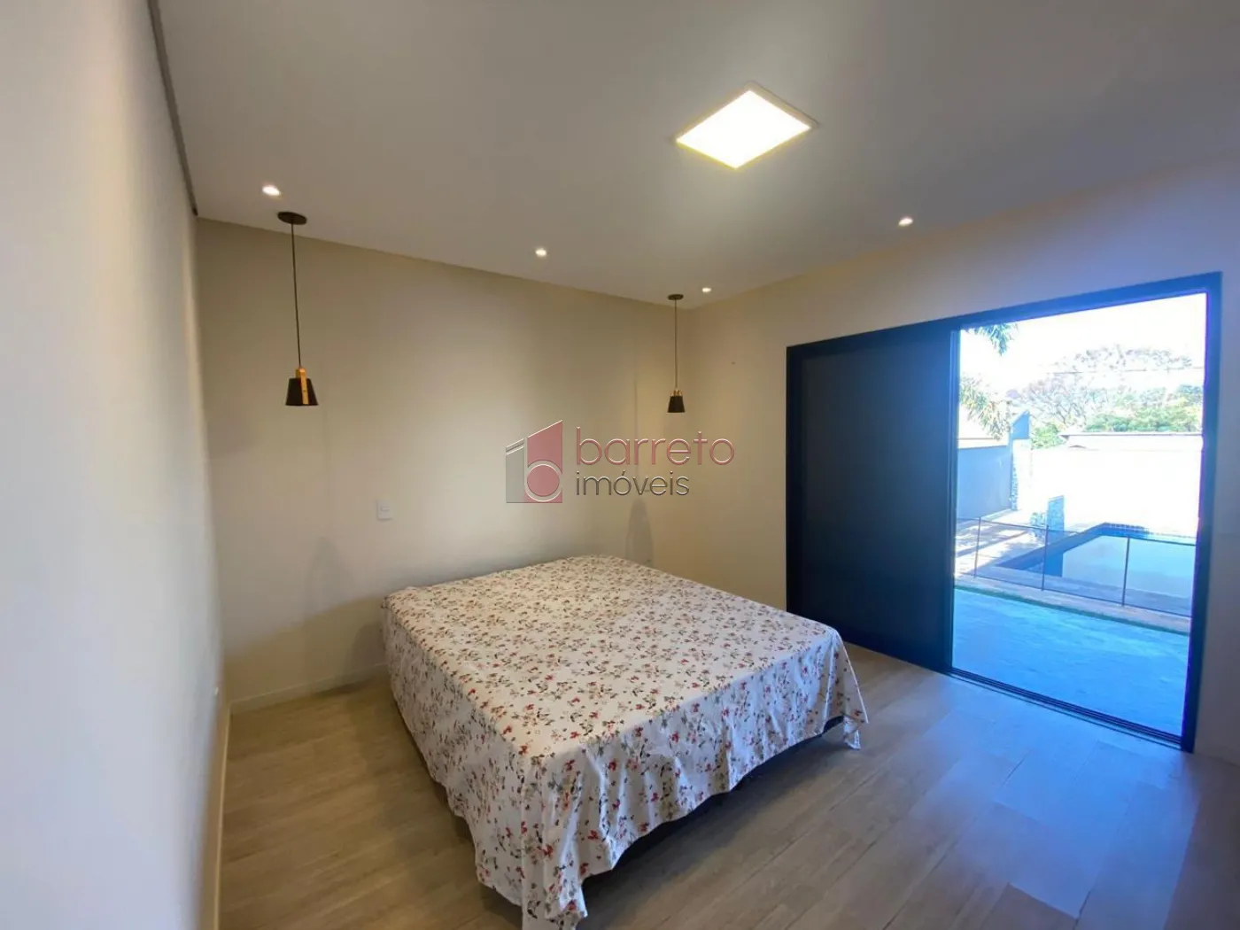 CASA TÉRREA À VENDA NO CONDOMÍNIO QUINTA DO JAPI EM CABREÚVA/SP