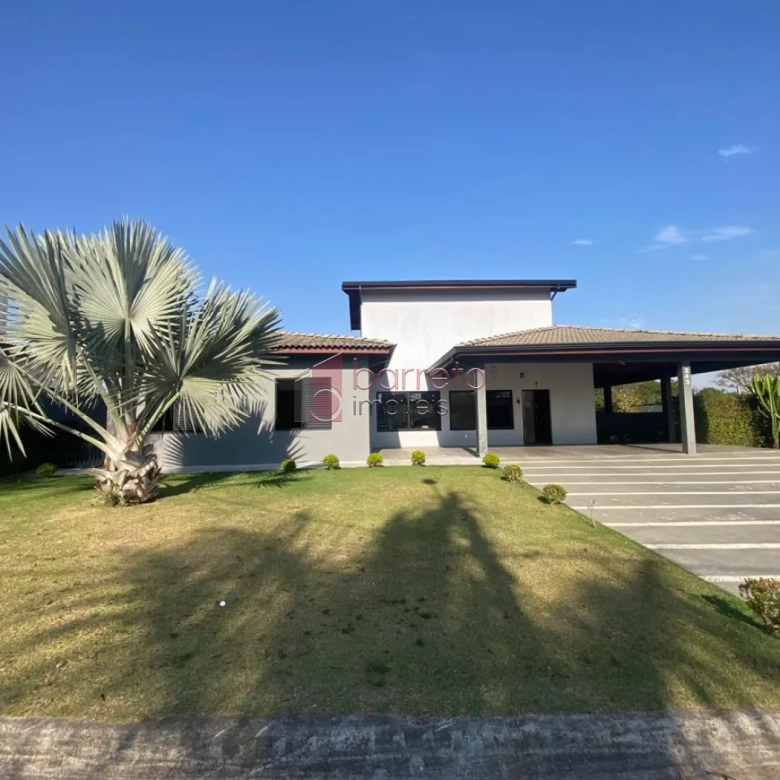 CASA TÉRREA À VENDA NO CONDOMÍNIO QUINTA DO JAPI EM CABREÚVA/SP