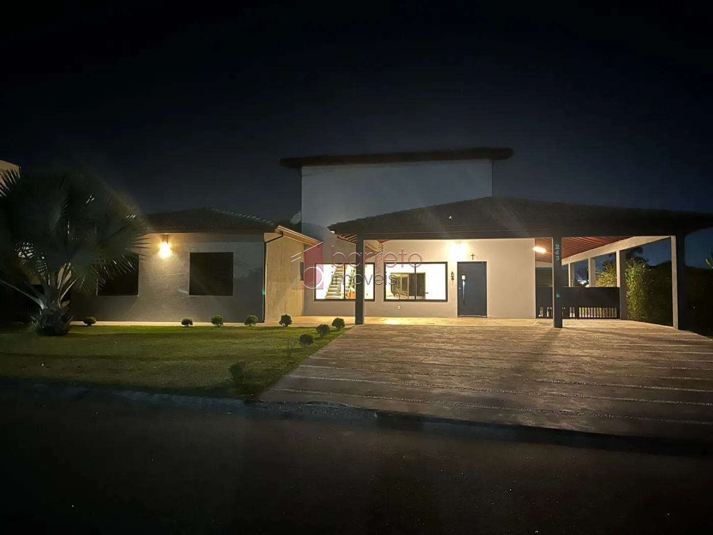 CASA TÉRREA À VENDA NO CONDOMÍNIO QUINTA DO JAPI EM CABREÚVA/SP