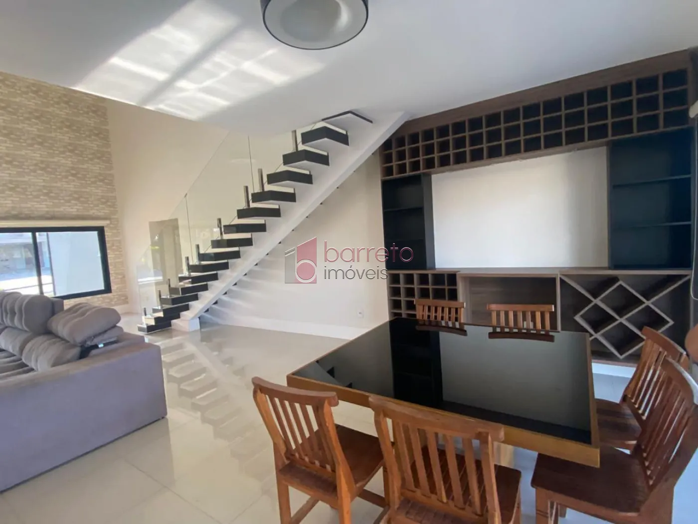 CASA TÉRREA À VENDA NO CONDOMÍNIO QUINTA DO JAPI EM CABREÚVA/SP
