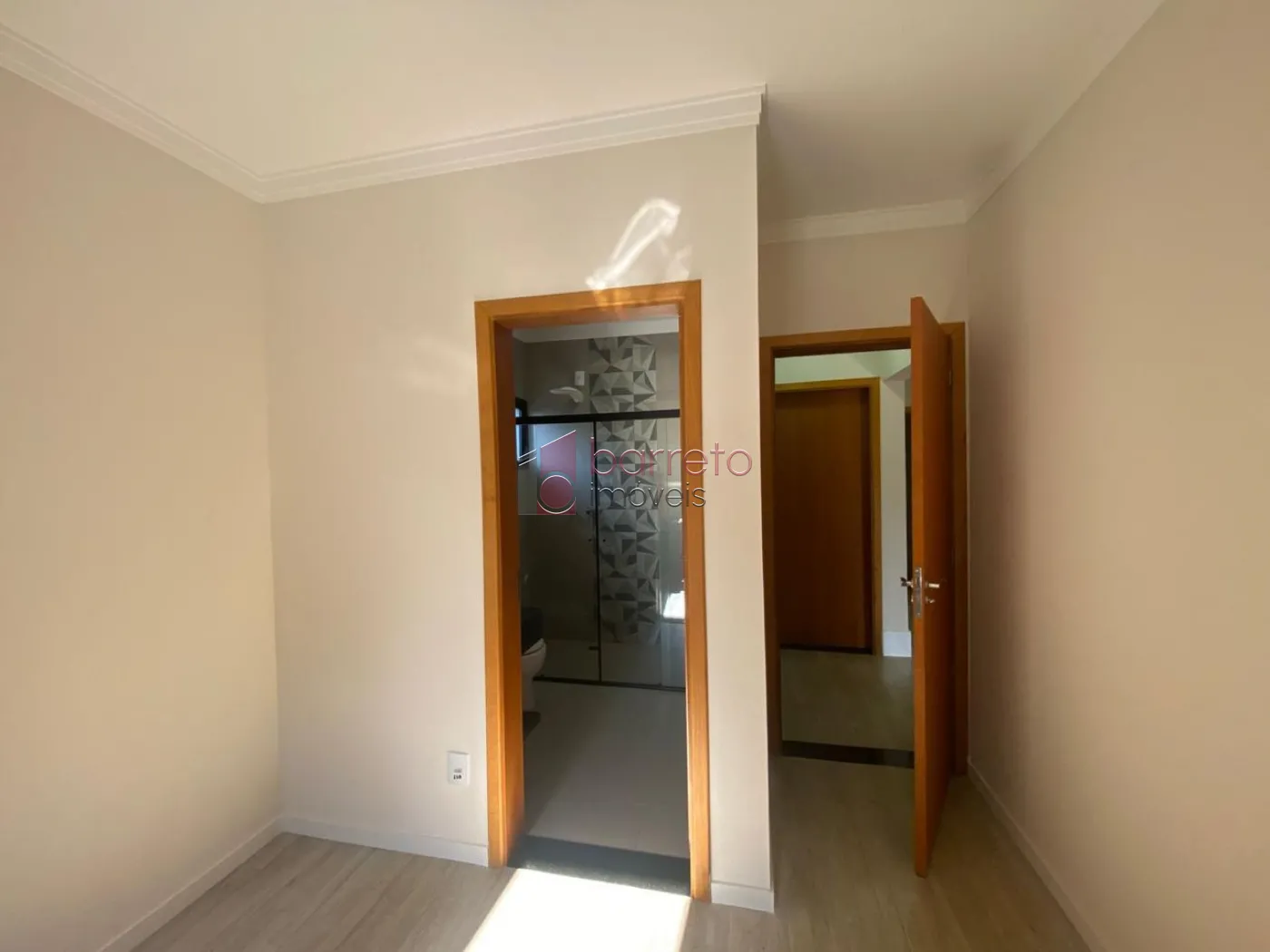 CASA TÉRREA À VENDA NO CONDOMÍNIO QUINTA DO JAPI EM CABREÚVA/SP