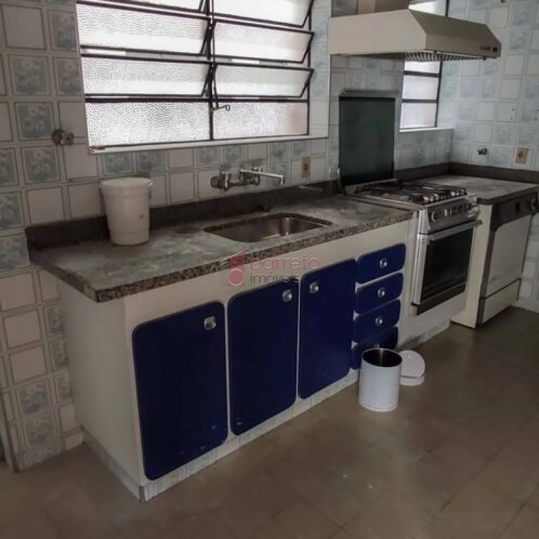 APARTAMENTO À VENDA NO CONDOMÍNIO ANTONIO FARINA NO CENTRO DE JUNDIAÍ/SP