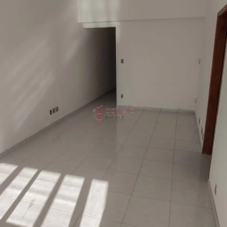 APARTAMENTO À VENDA NO CONDOMÍNIO ANTONIO FARINA NO CENTRO DE JUNDIAÍ/SP