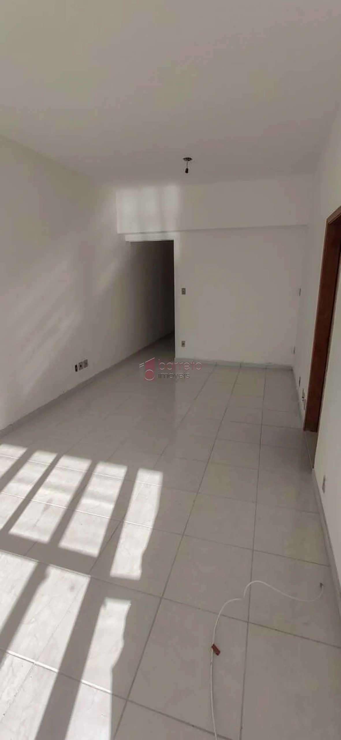 APARTAMENTO À VENDA NO CONDOMÍNIO ANTONIO FARINA NO CENTRO DE JUNDIAÍ/SP