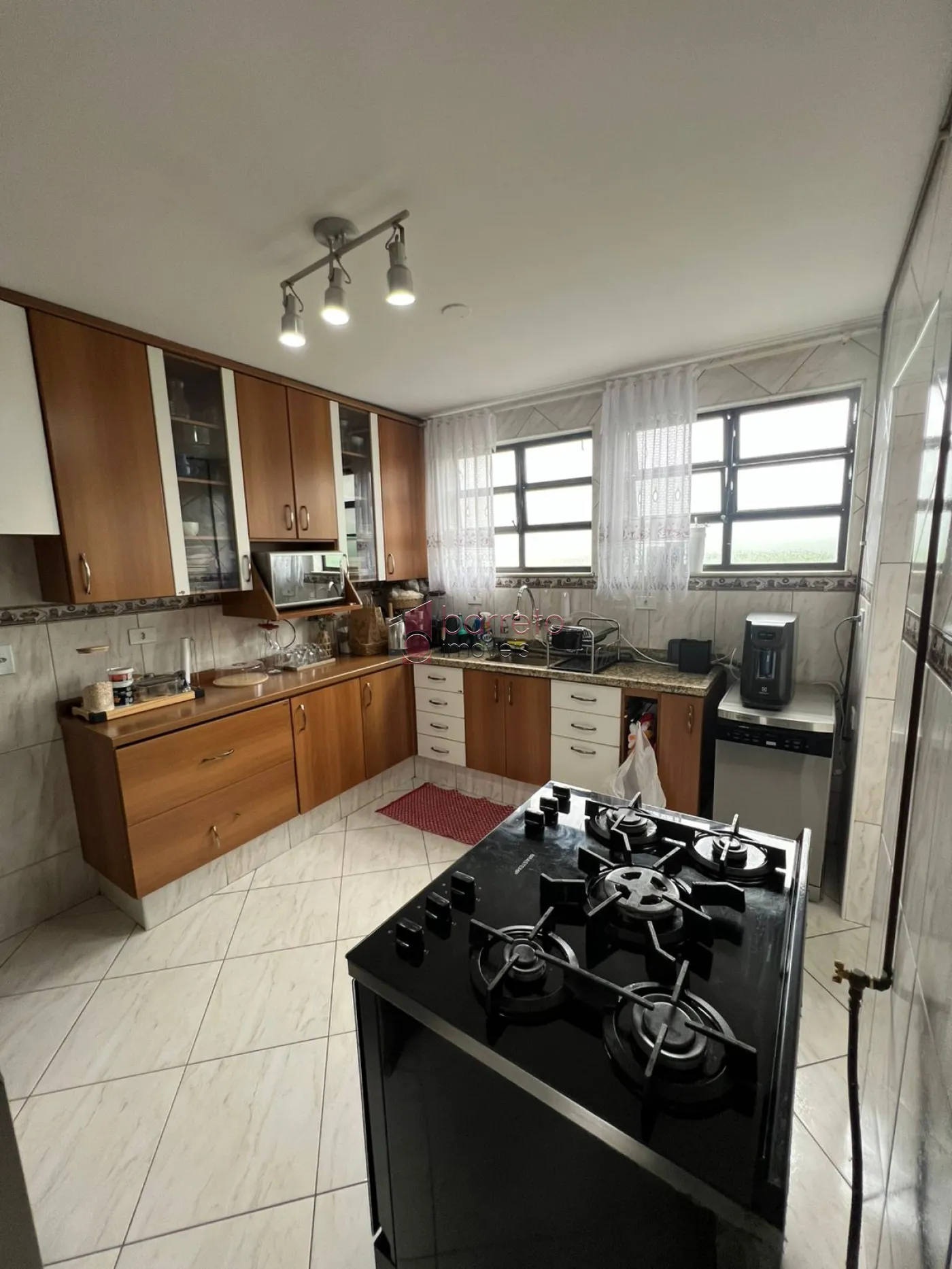 APARTAMENTO À VENDA NO CONDOMÍNIO JARDIM FIGUEIRAS EM JUNDIAÍ/SP