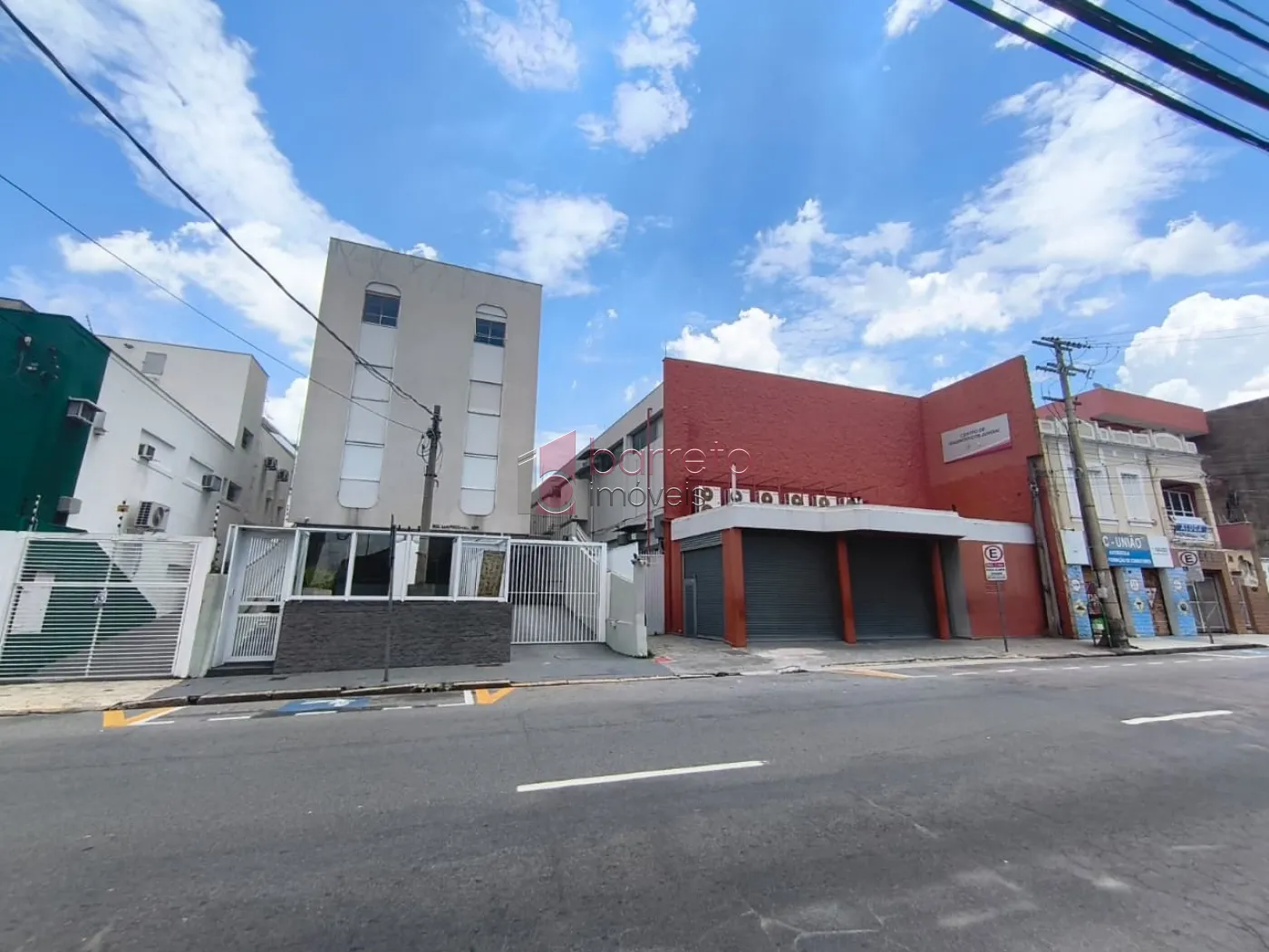APARTAMENTO À VENDA NO EDIFÍCIO MARECHAL – CENTRO – JUNDIAÍ/SP