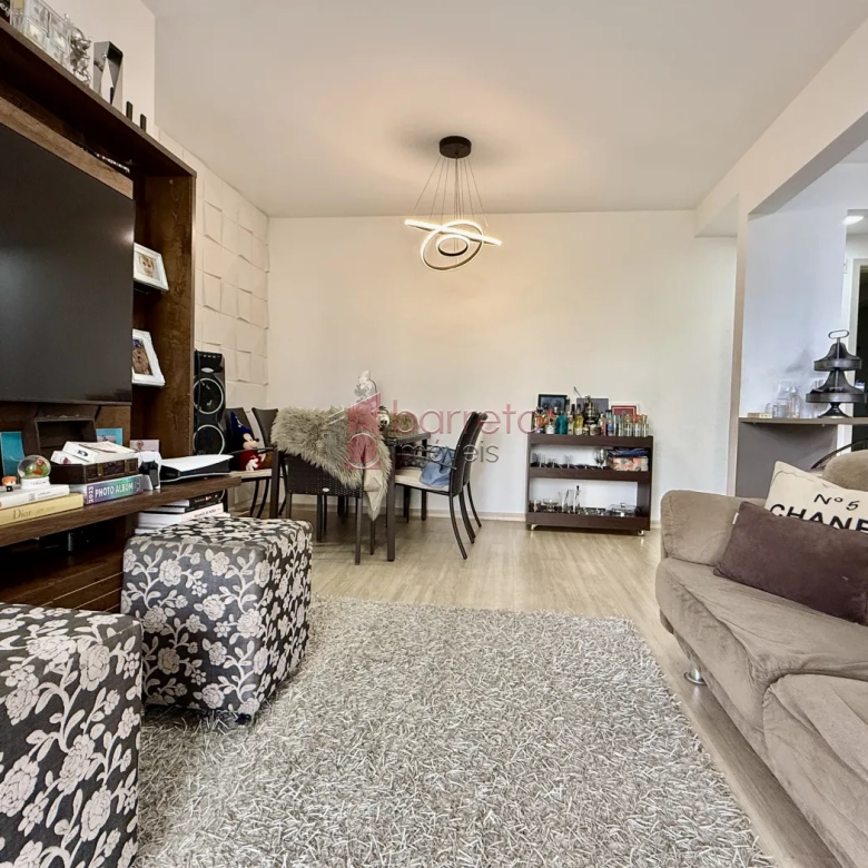 APARTAMENTO À VENDA NO CONDOMÍNIO SONETO – BAIRRO ENGORDADOURO EM JUNDIAÍ/SP
