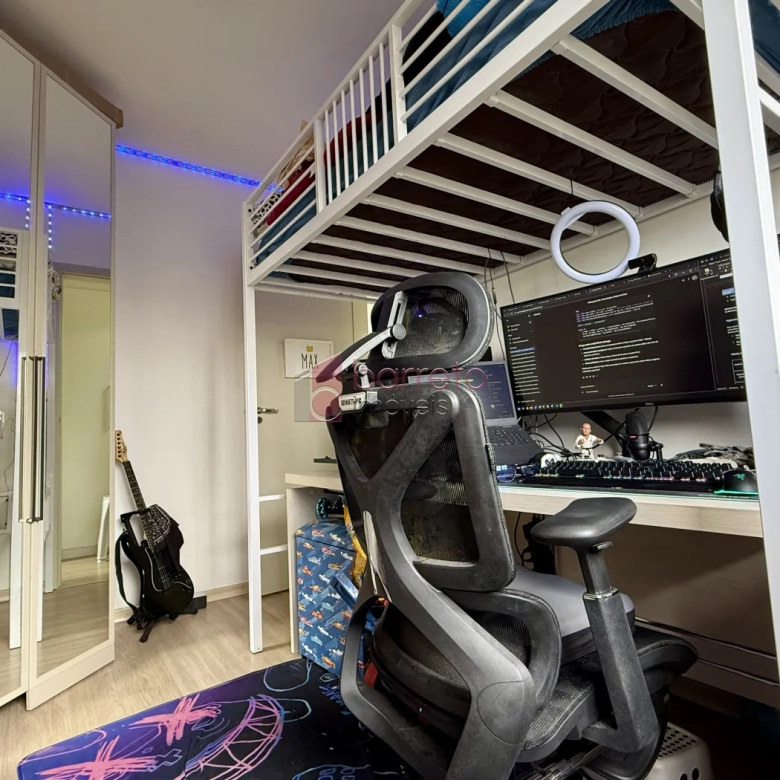 APARTAMENTO À VENDA NO CONDOMÍNIO SONETO – BAIRRO ENGORDADOURO EM JUNDIAÍ/SP