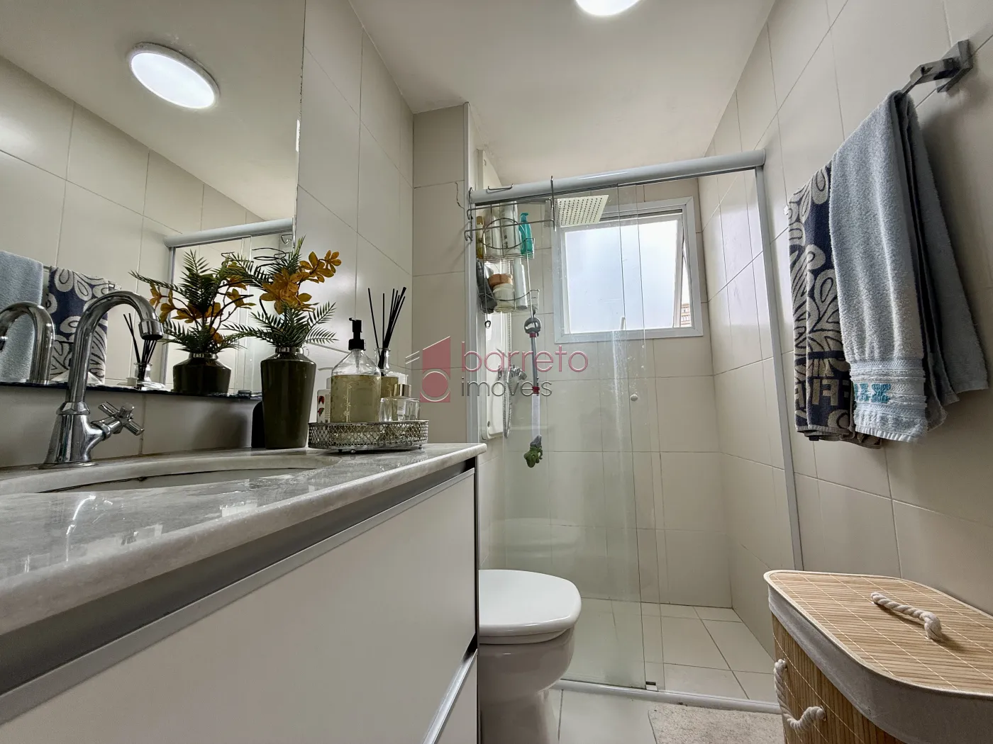 APARTAMENTO À VENDA NO CONDOMÍNIO SONETO – BAIRRO ENGORDADOURO EM JUNDIAÍ/SP