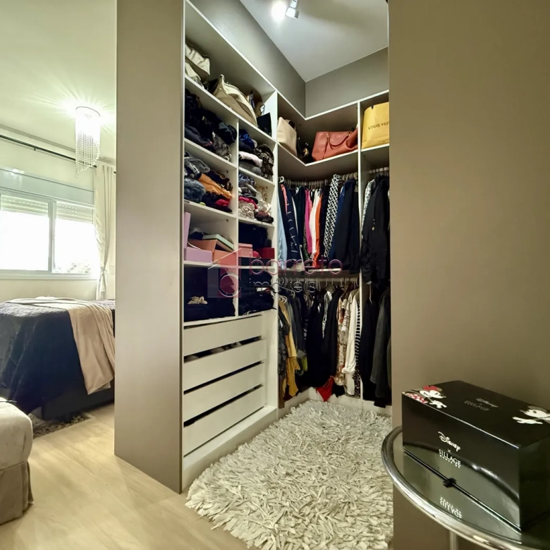 APARTAMENTO À VENDA NO CONDOMÍNIO SONETO – BAIRRO ENGORDADOURO EM JUNDIAÍ/SP