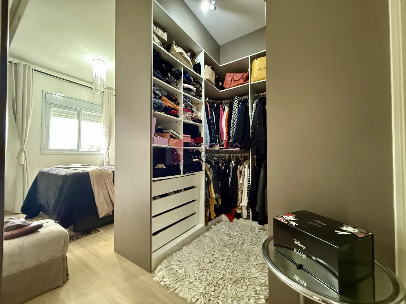 APARTAMENTO À VENDA NO CONDOMÍNIO SONETO – BAIRRO ENGORDADOURO EM JUNDIAÍ/SP