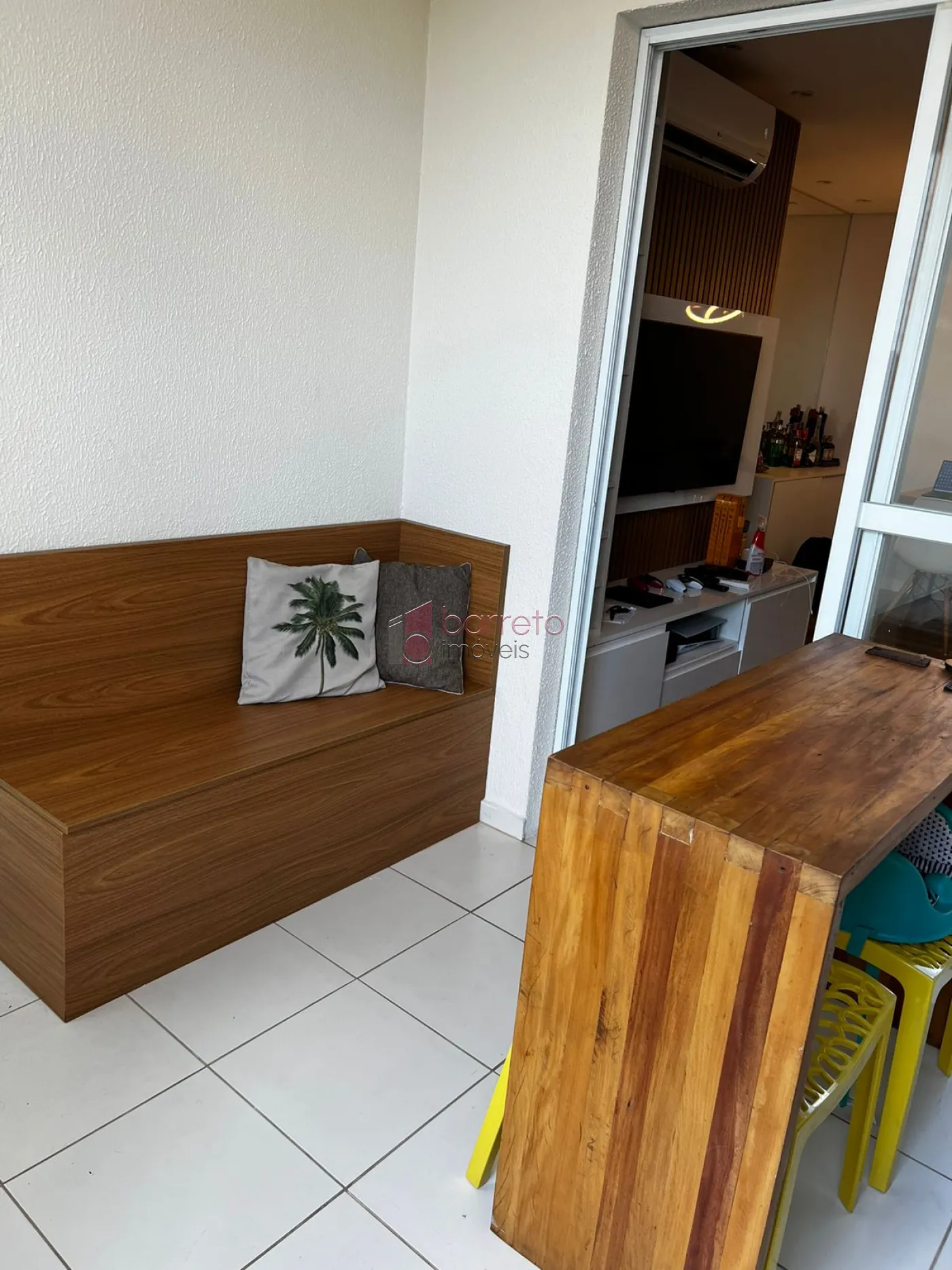 APARTAMENTO MOBILIADO À VENDA NO CONDOMÍNIO SONETO – BAIRRO ENGORDADOURO EM JUNDIAÍ/SP