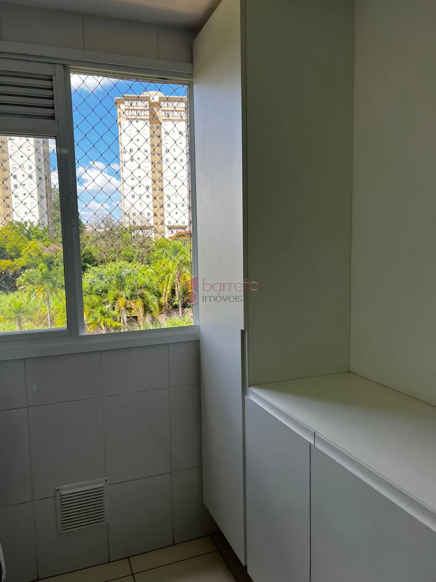 APARTAMENTO MOBILIADO À VENDA NO CONDOMÍNIO SONETO – BAIRRO ENGORDADOURO EM JUNDIAÍ/SP