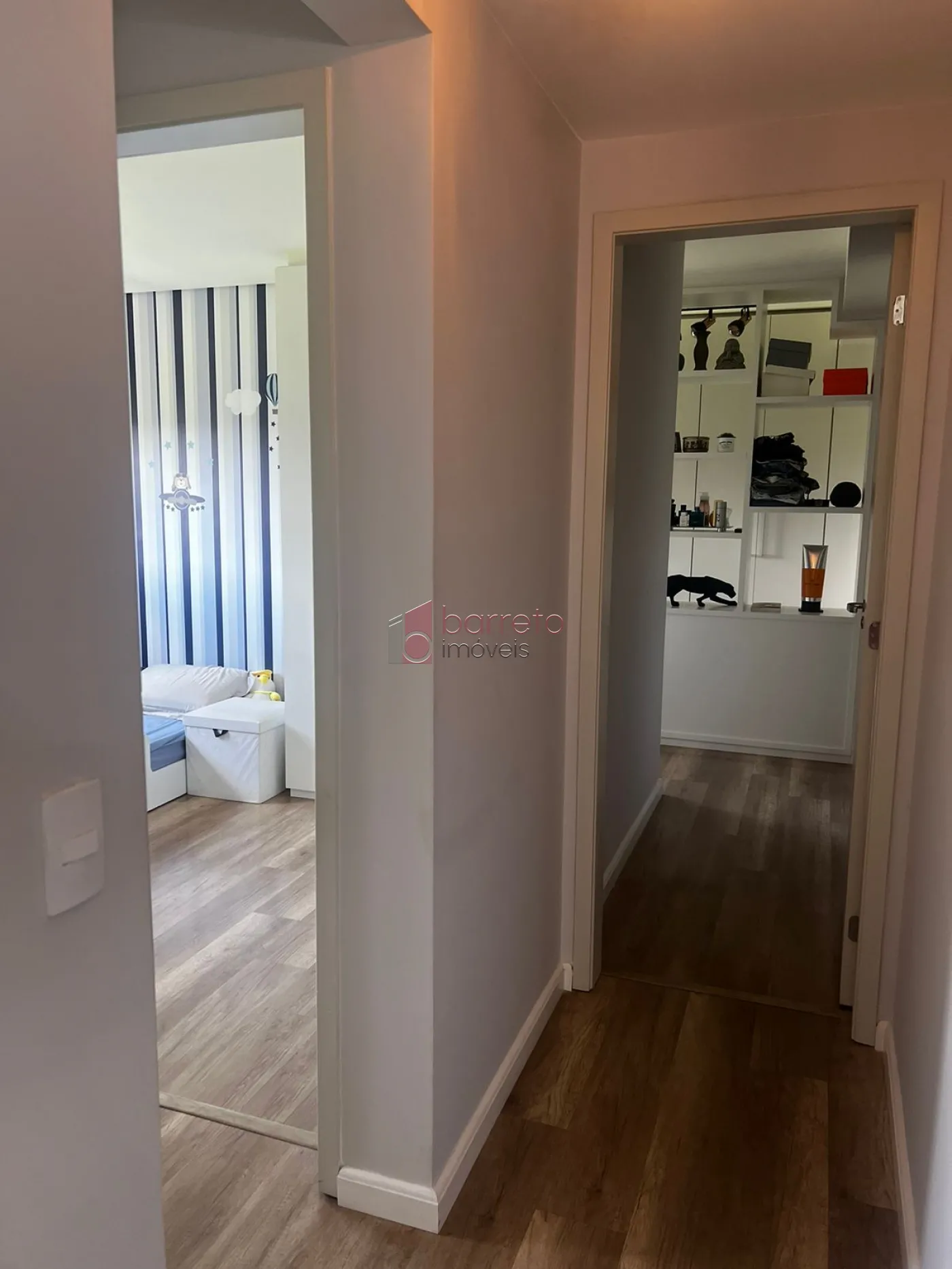 APARTAMENTO MOBILIADO À VENDA NO CONDOMÍNIO SONETO – BAIRRO ENGORDADOURO EM JUNDIAÍ/SP