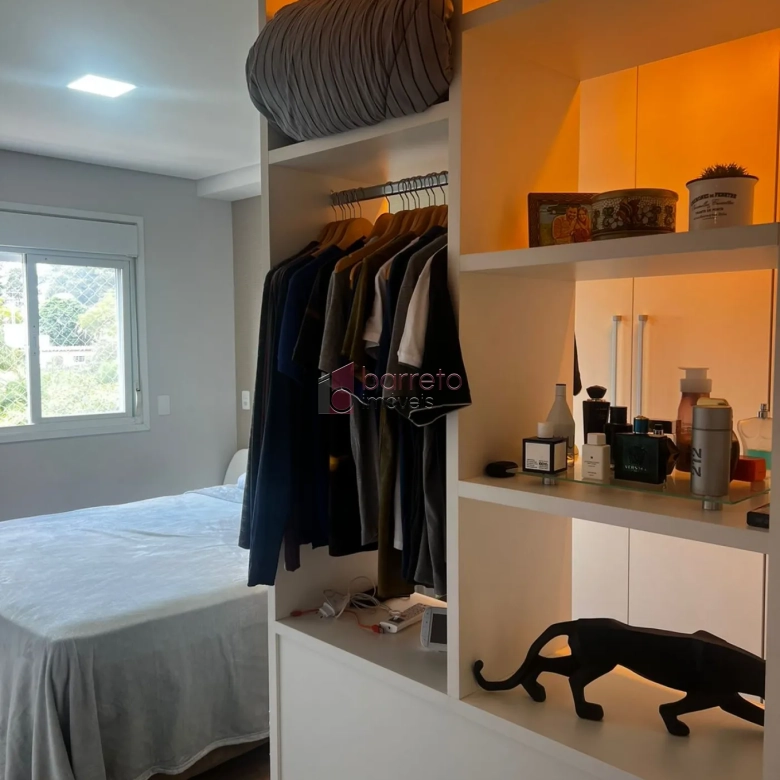 APARTAMENTO MOBILIADO À VENDA NO CONDOMÍNIO SONETO – BAIRRO ENGORDADOURO EM JUNDIAÍ/SP
