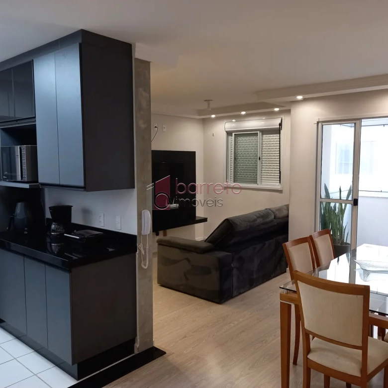 APARTAMENTO À VENDA NO CONDOMÍNIO ROYAL GARDEN NO HORTO SANTO ANTÔNIO EM JUNDIAÍ/SP