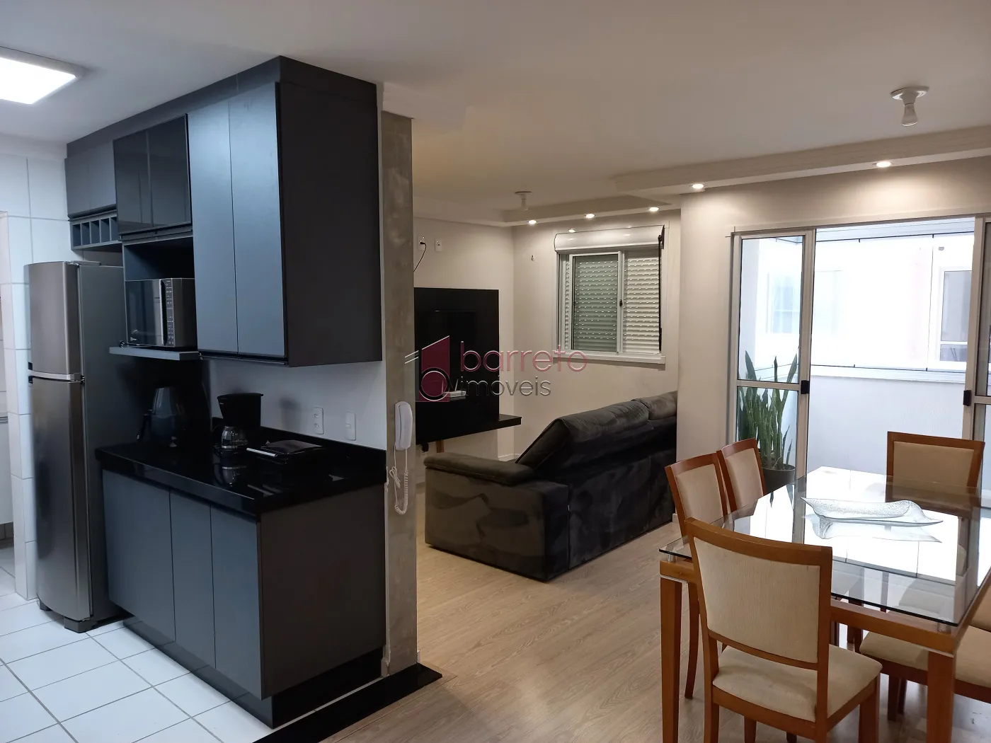APARTAMENTO À VENDA NO CONDOMÍNIO ROYAL GARDEN NO HORTO SANTO ANTÔNIO EM JUNDIAÍ/SP