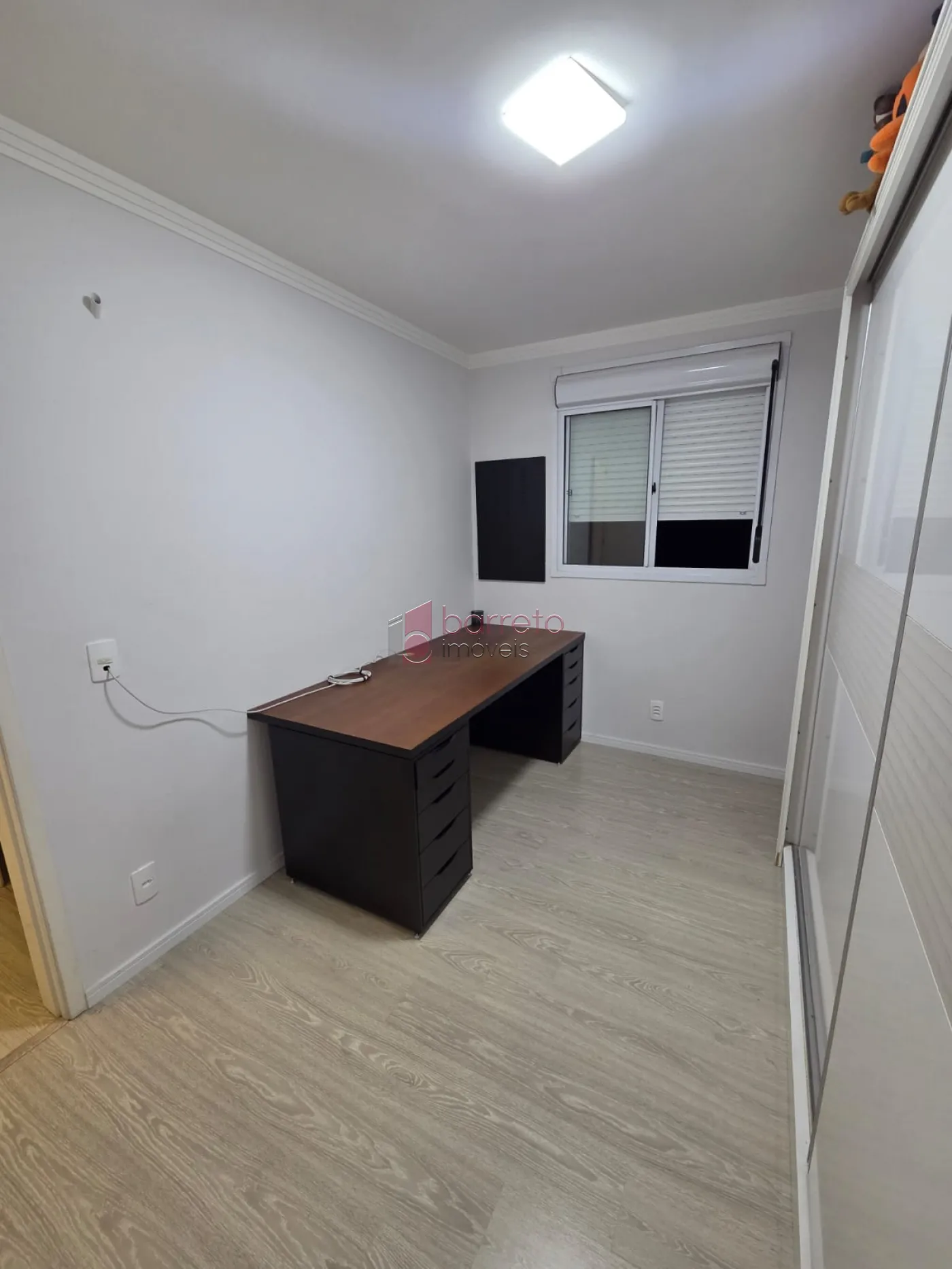 APARTAMENTO À VENDA NO CONDOMÍNIO ROYAL GARDEN NO HORTO SANTO ANTÔNIO EM JUNDIAÍ/SP