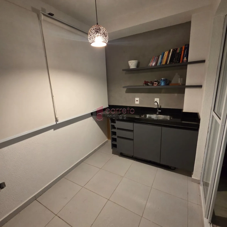 APARTAMENTO À VENDA NO CONDOMÍNIO ROYAL GARDEN NO HORTO SANTO ANTÔNIO EM JUNDIAÍ/SP