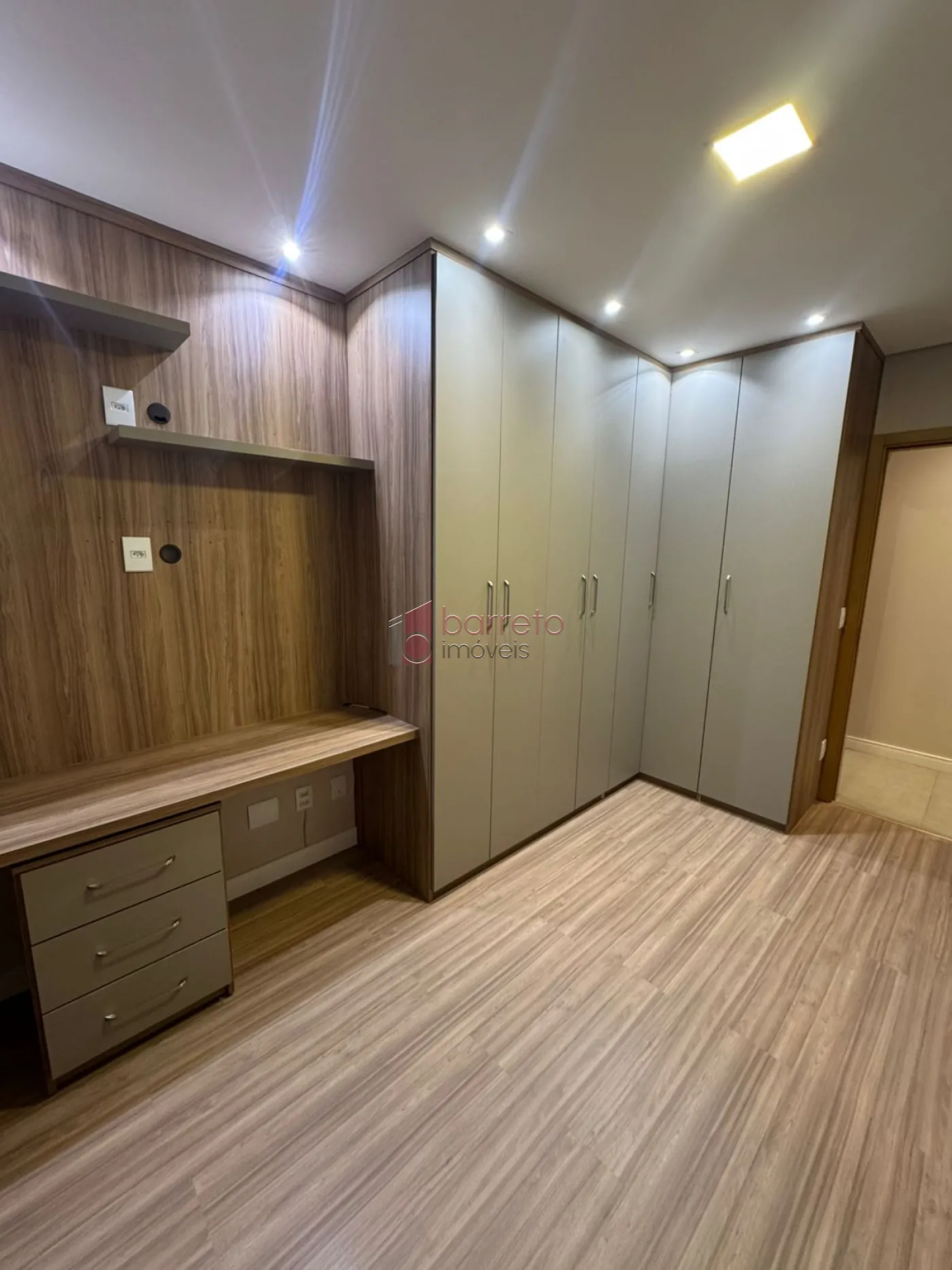 APARTAMENTO À VENDA NO CONDOMÍNIO ALTOS DA SAMUEL MARTINS – JARDIM DO LAGO – JUNDIAÍ/SP