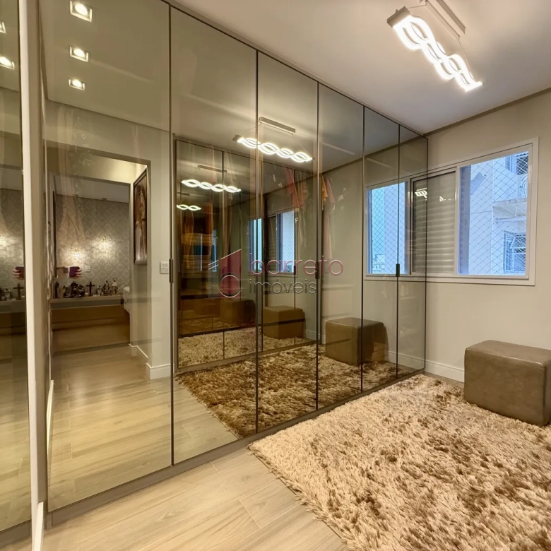 APARTAMENTO À VENDA NO CONDOMÍNIO LIBERTY EXCLUSIVE CLUB NO JARDIM MESSINA EM JUNDIAÍ/SP