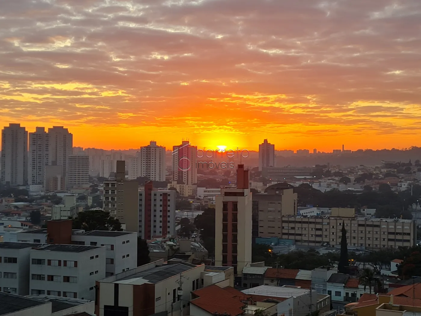 APARTAMENTO À VENDA NO CONDOMÍNIO LIBERTY EXCLUSIVE CLUB NO JARDIM MESSINA EM JUNDIAÍ/SP