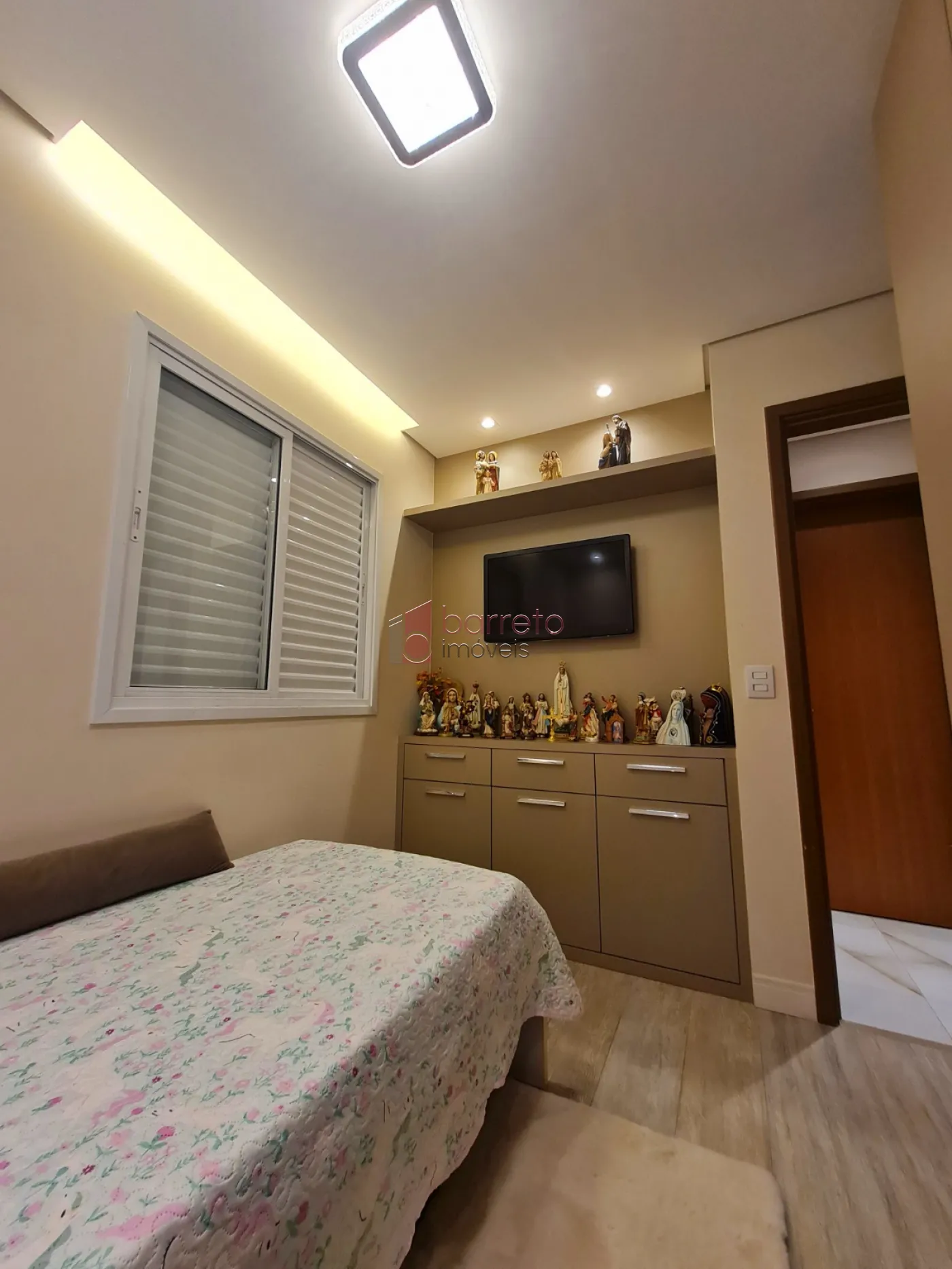APARTAMENTO À VENDA NO CONDOMÍNIO LIBERTY EXCLUSIVE CLUB NO JARDIM MESSINA EM JUNDIAÍ/SP