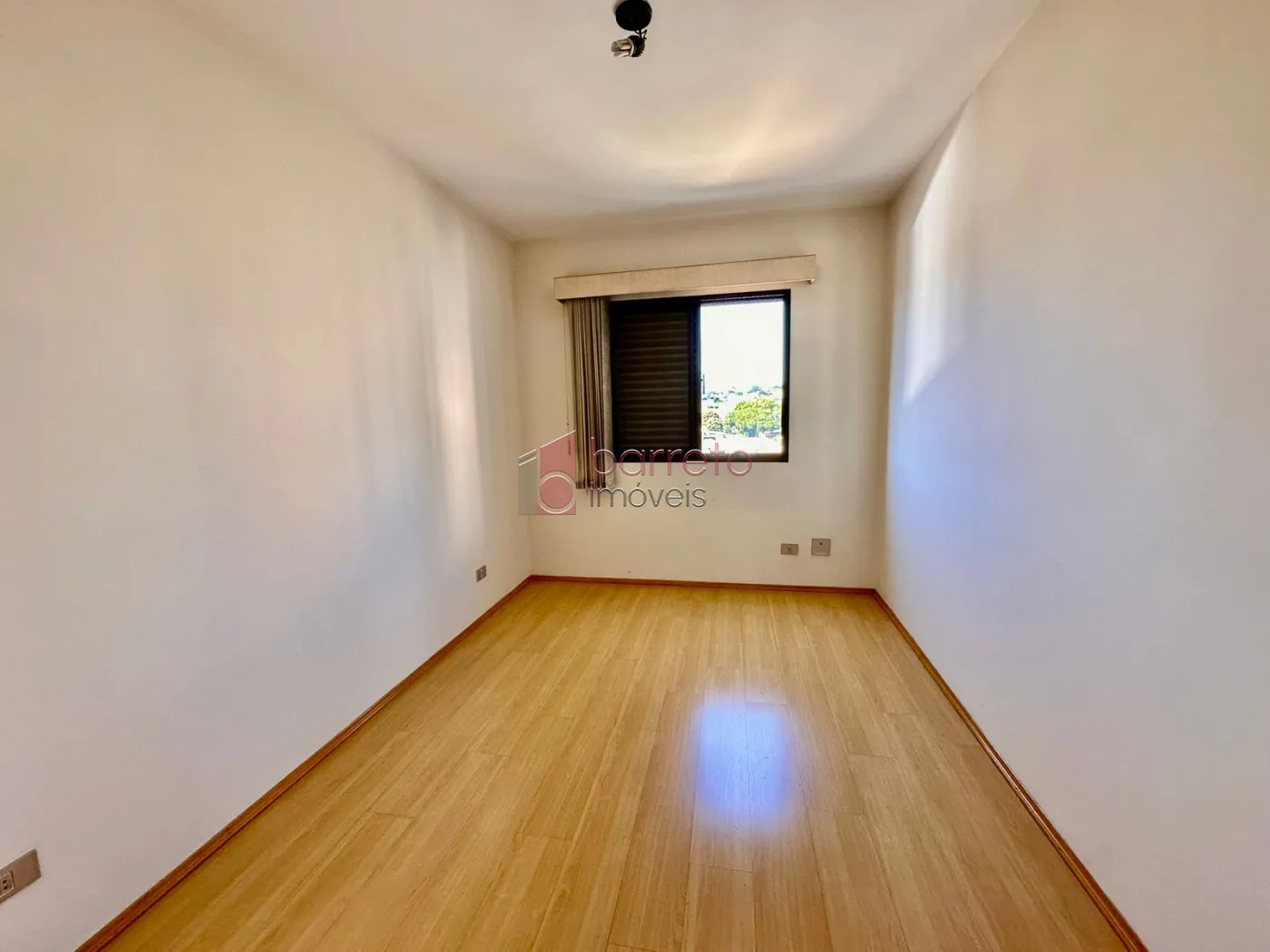 APARTAMENTO À VENDA NO EDIFÍCIO TROPICAL – JARDIM PARIS – JUNDIAÍ/SP