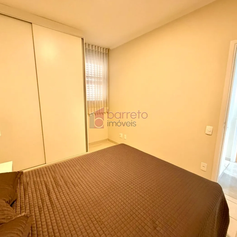 APARTAMENTO PORTEIRA FECHADA COM 02 QUARTOS À VENDA NO CONDOMÍNIO CHÁCARA DAS FLORES – JUNDIAÍ/SP