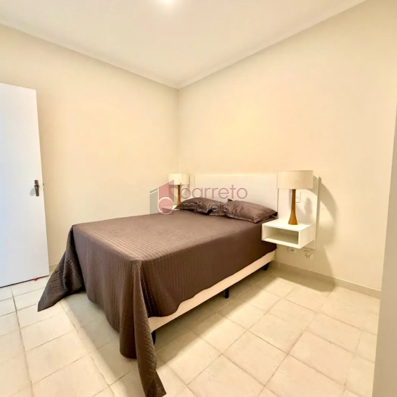 APARTAMENTO PORTEIRA FECHADA COM 02 QUARTOS À VENDA NO CONDOMÍNIO CHÁCARA DAS FLORES – JUNDIAÍ/SP