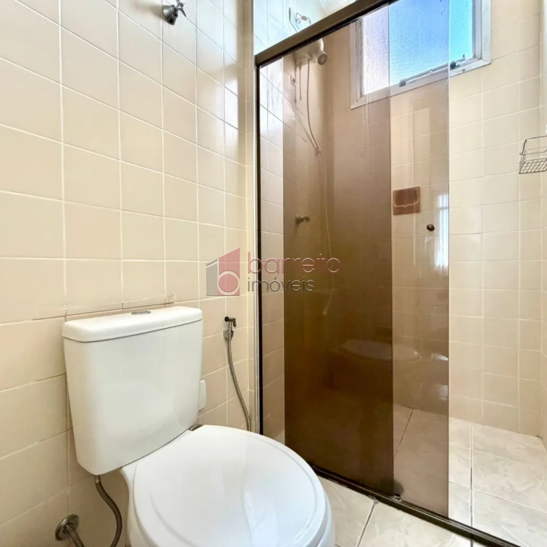 APARTAMENTO PORTEIRA FECHADA COM 02 QUARTOS À VENDA NO CONDOMÍNIO CHÁCARA DAS FLORES – JUNDIAÍ/SP
