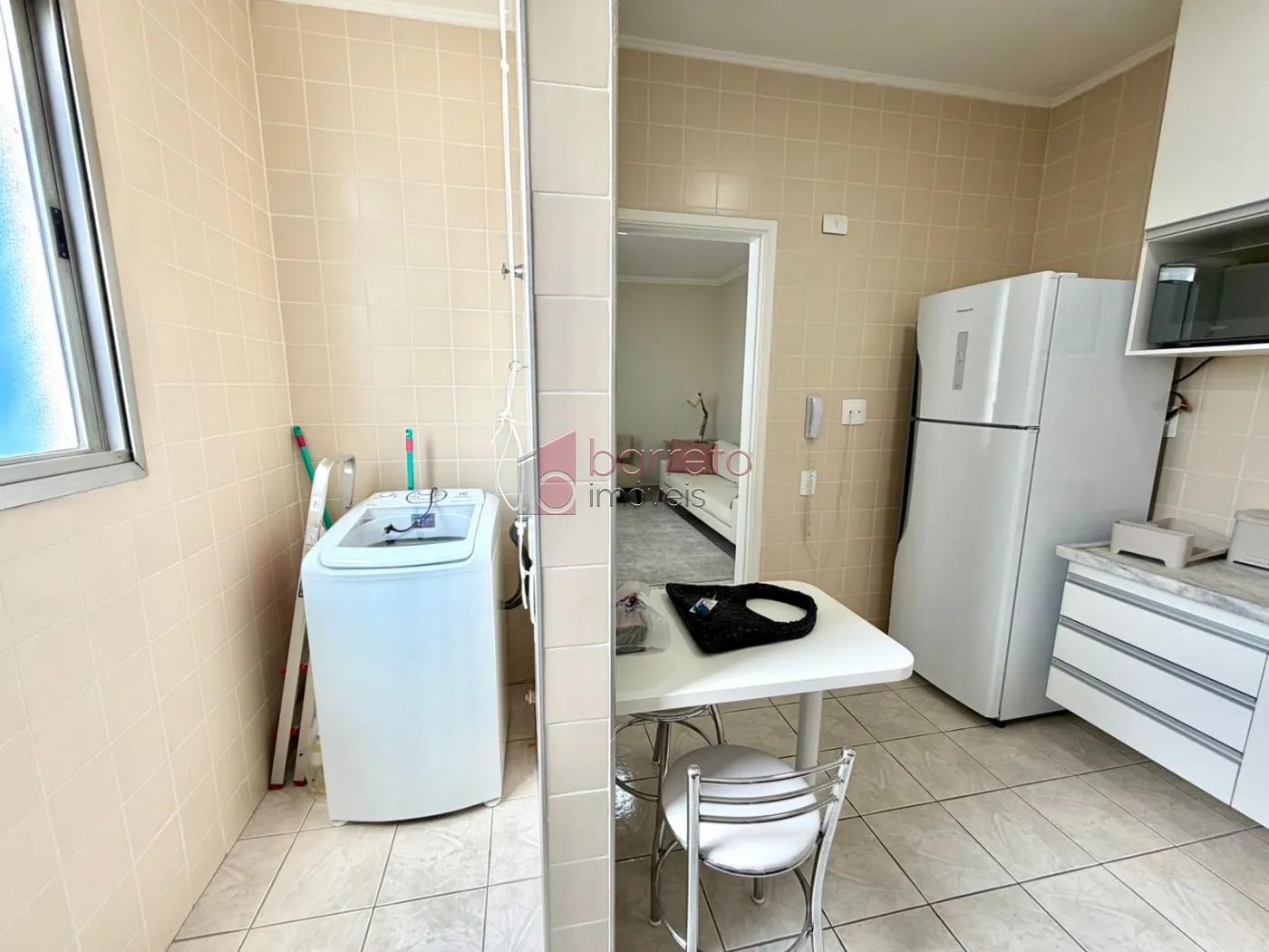 APARTAMENTO PORTEIRA FECHADA COM 02 QUARTOS À VENDA NO CONDOMÍNIO CHÁCARA DAS FLORES – JUNDIAÍ/SP