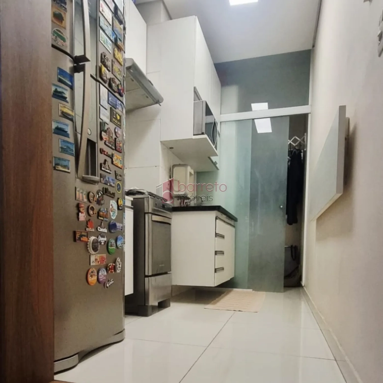 APARTAMENTO À VENDA NO CONDOMÍNIO VITÓRIA EM JUNDIAÍ/SP
