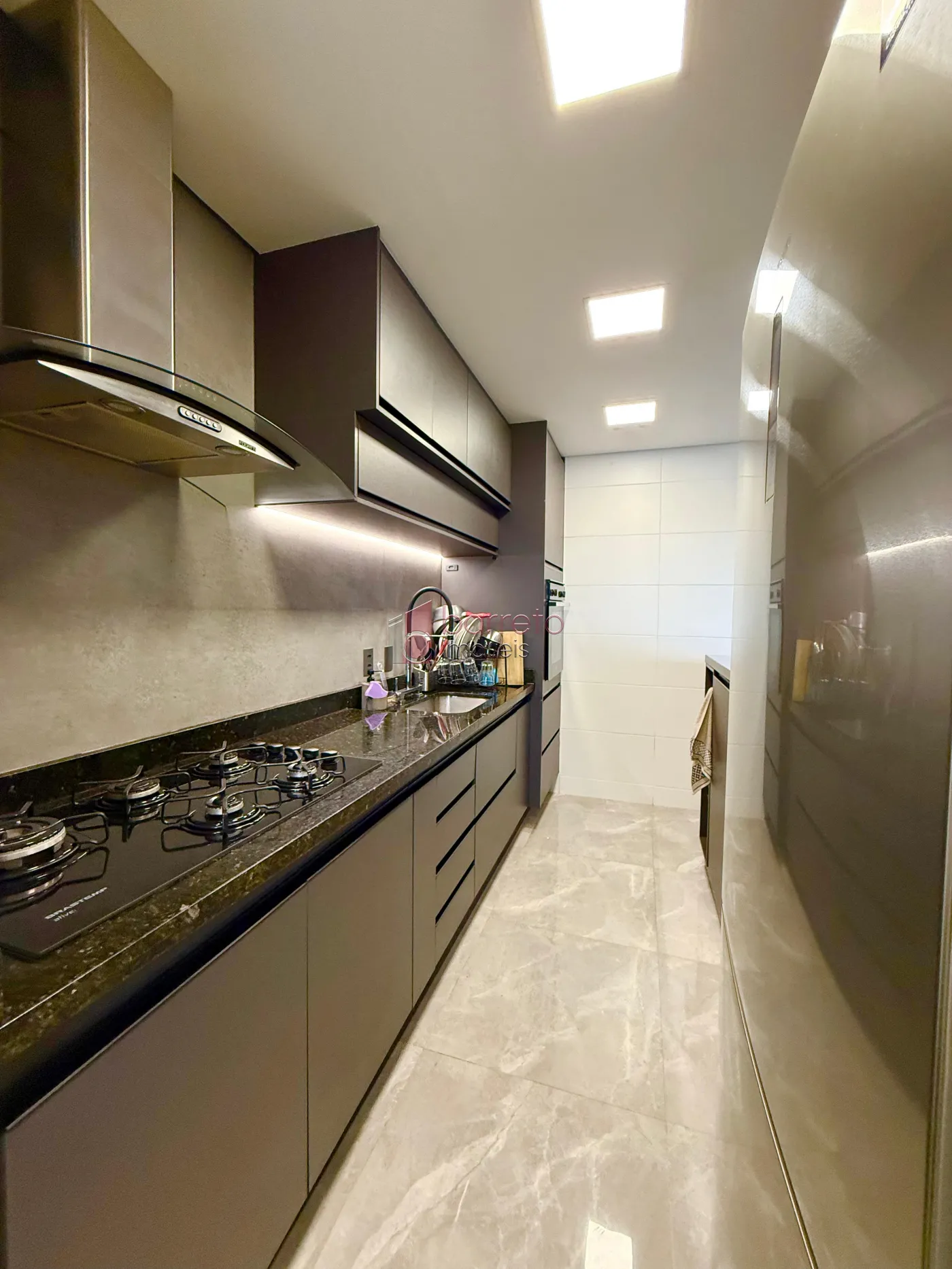 APARTAMENTO À VENDA NO CONDOMÍNIO OLIVIO BOA EM JUNDIAÍ/SP
