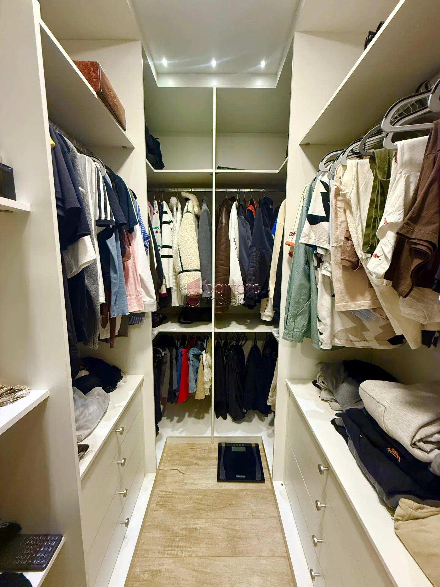 APARTAMENTO À VENDA NO CONDOMÍNIO OLIVIO BOA EM JUNDIAÍ/SP